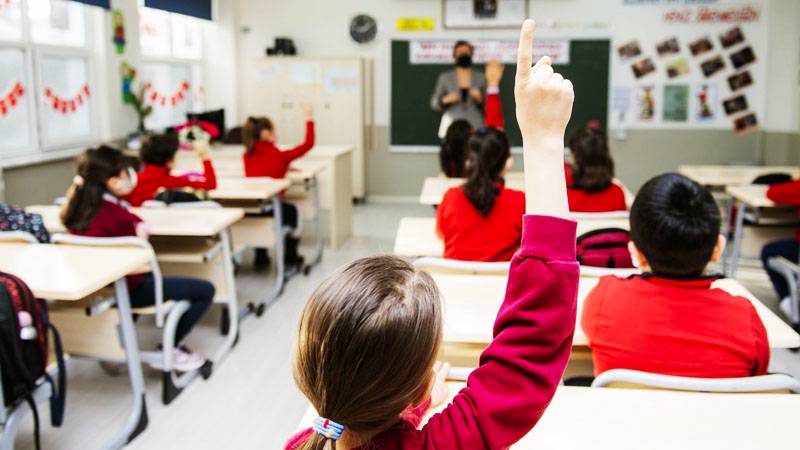 800 bin ogretmen atama beklerken ilahiyat mezunlari sinif ogretmeni yapildi iddiasi 5bitKHV3