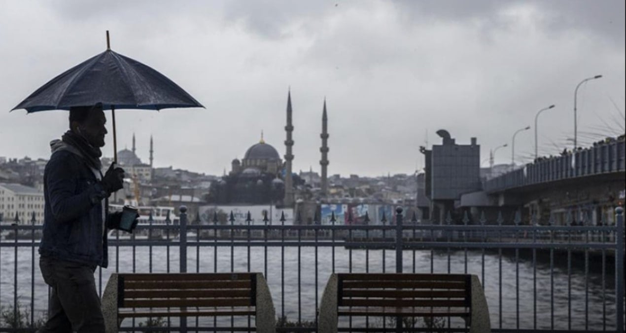 istanbullular semsiyeleri cikarin meteorolojiden saganak uyarisi geldi O55vt8yx