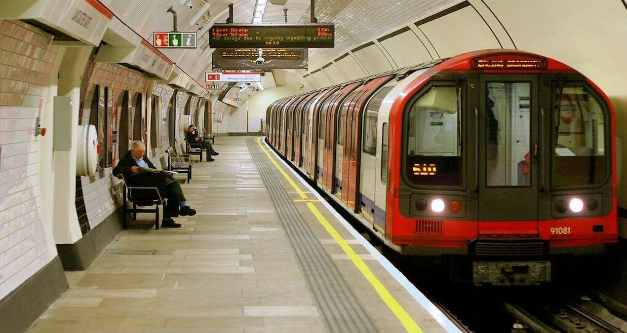 londra kilitlendi tum metro hatlari butun gun calismadi gmjcmybw