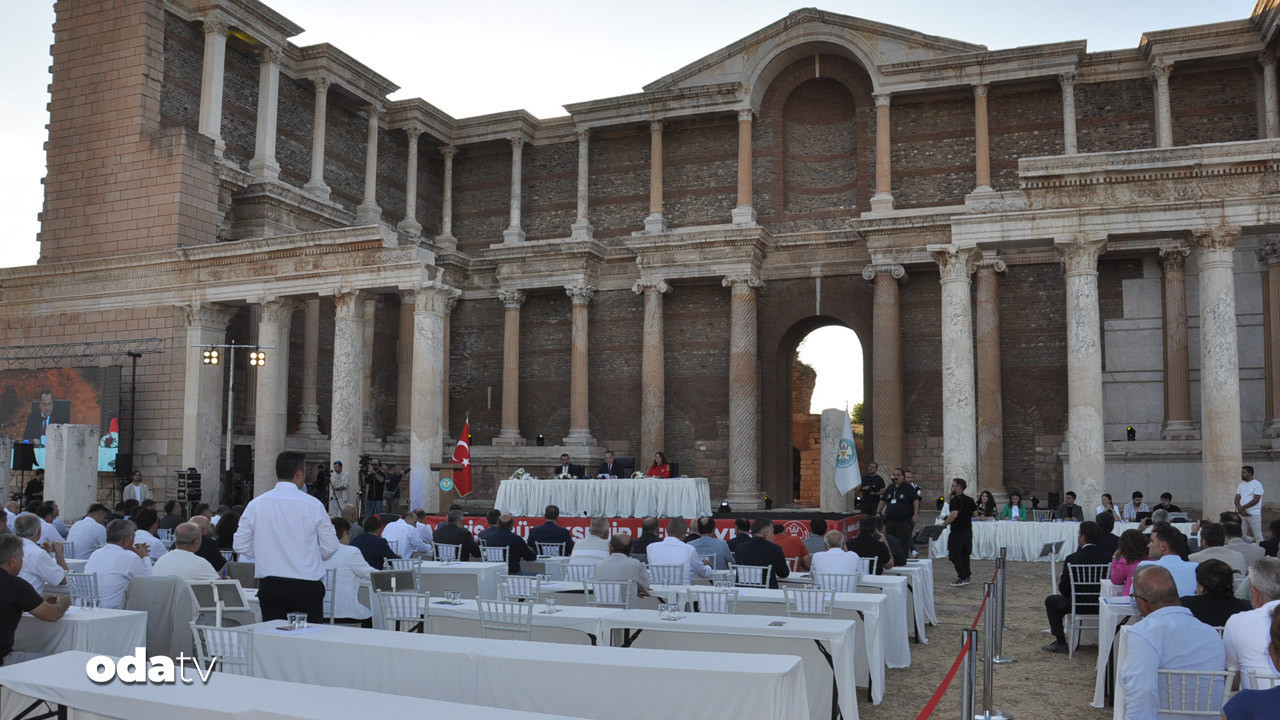 meclis toplantisi antik kentte peXcnliu