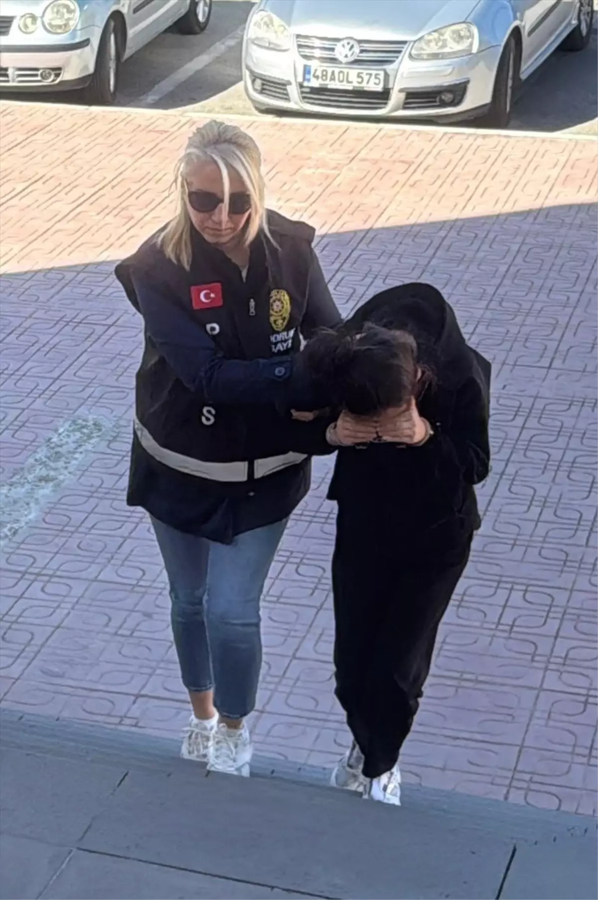 bodrumda bir bebek otel lojmaninda olu bulundu anne tutuklandi B63gPcXY.jpg