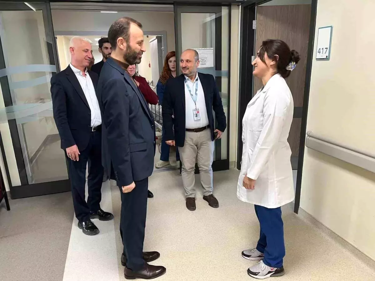 ismail caglar bayirci kutahya sehir hastanesini ziyaret etti TnkCAfpV.jpg