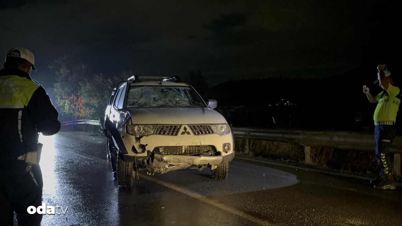 izmirde feci kaza pikap ile elektrikli bisiklete carpti DDXPpkUM
