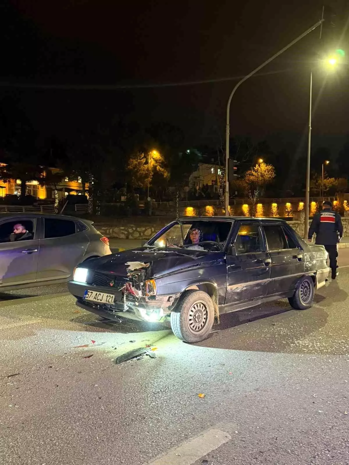 karabukte motosiklet surucusune otomobil carpmasi sonucu yaralanma HnDnKAEQ