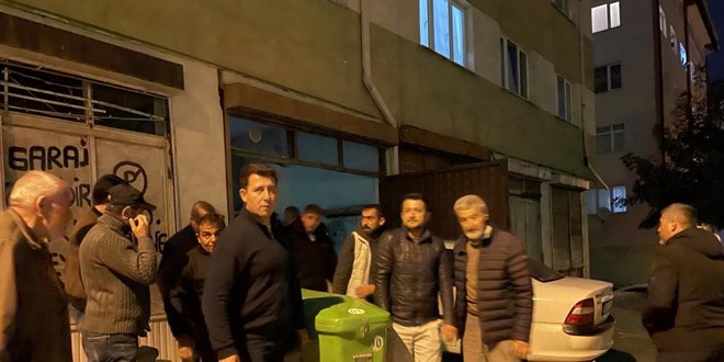 garajda otomobilin icinde olu bulundu 9DiYWcjM.jpg