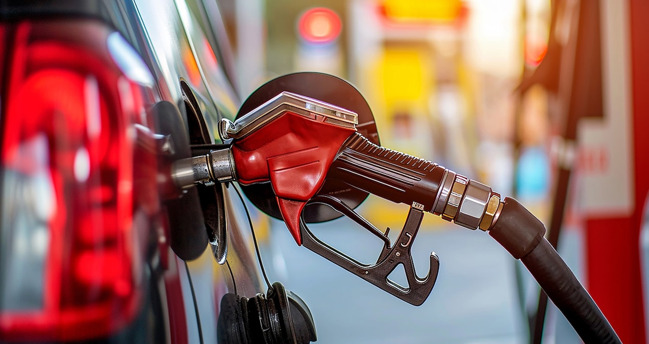 Petrol fırladı: Akaryakıta bir zam daha geliyor! Img
