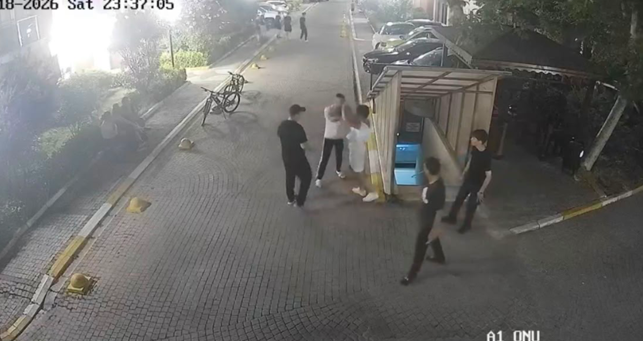 15 yaşındaki çocuğu ‘yan baktın’ diyerek tekme tokat dövdüler Img